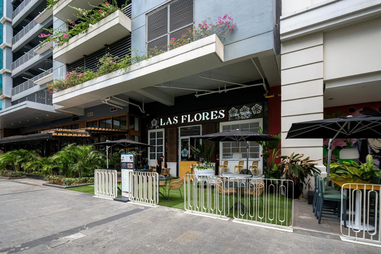Cityscape View 2Br In Uptown Bgc W 200Mbps Wifi Taguig Bagian luar foto