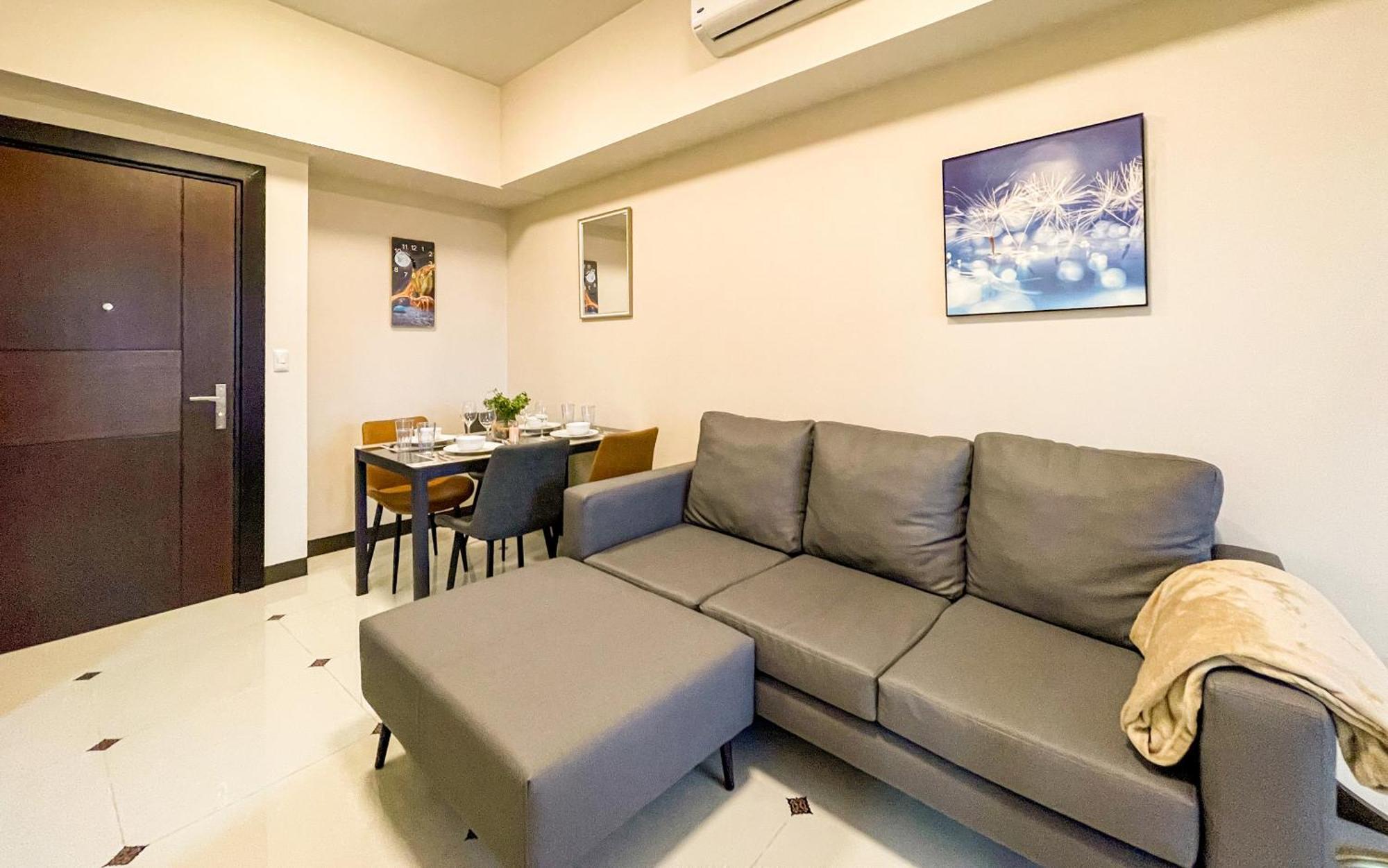 Cityscape View 2Br In Uptown Bgc W 200Mbps Wifi Taguig Bagian luar foto